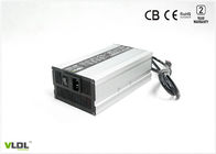 リチウムおよびSLA電池のパックのための黒い銀製の携帯用およびスマートな充電器12V 25A