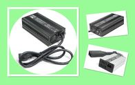 リチウムまたはSLA電池のパックのためのスマートな電気スクーターの充電器、24V 7Aの充電器