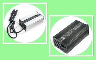 230Vacへの電気オートバイ/スクーター110のための48V 5Aの充電器は保証2年の入れました